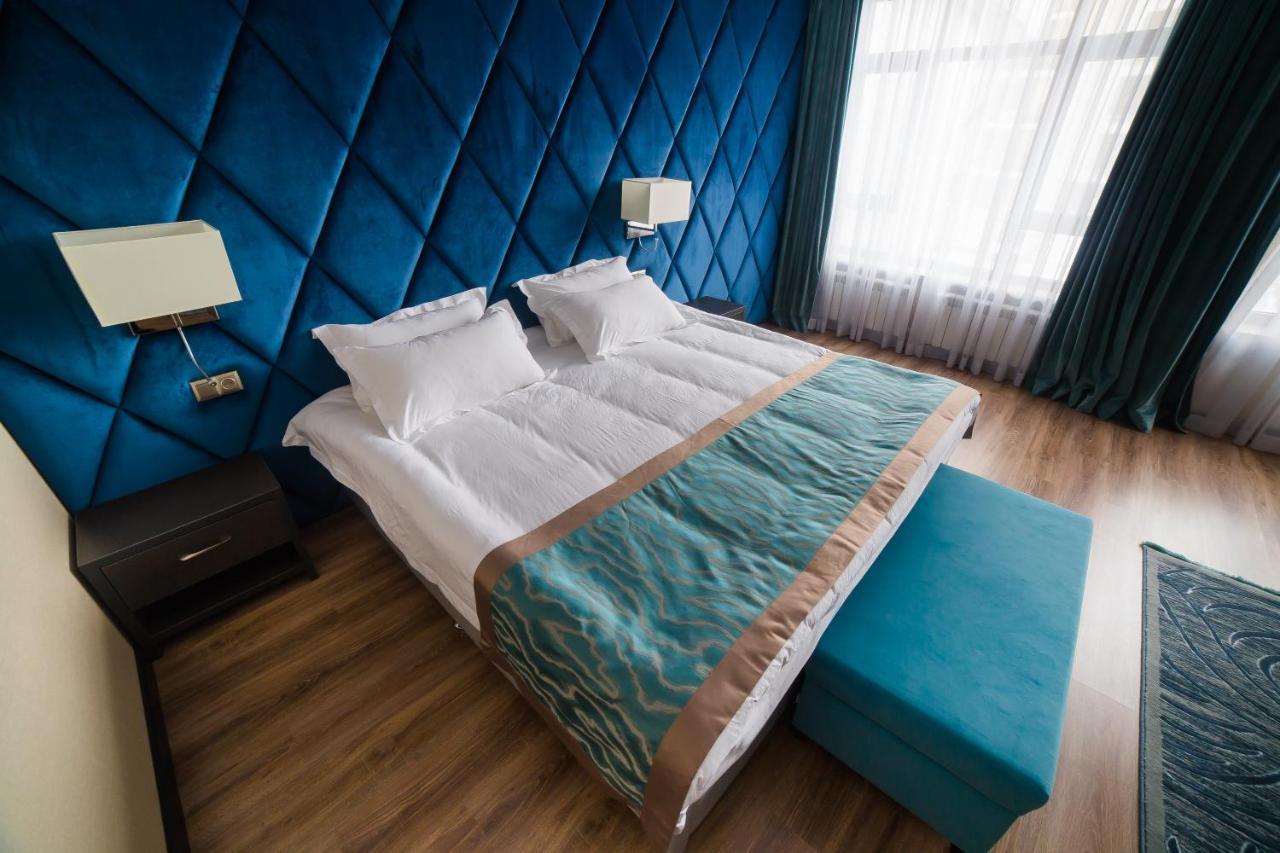 Golden Hotel Bishkek Exterior photo